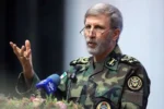 فرمانده کل ارتش: باید آن‌قدر تلخی در کام دشمن بریزیم که از آن سوی دنیا نگوید نقشۀ ایران را عوض می‌کنم