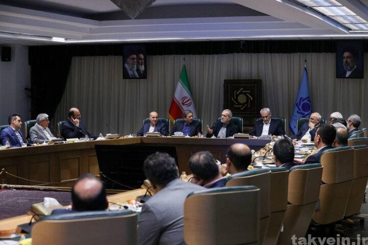 پزشکیان: آمریکا مانند جنگ با فشار اقتصادی هم طرفی نخواهد بست